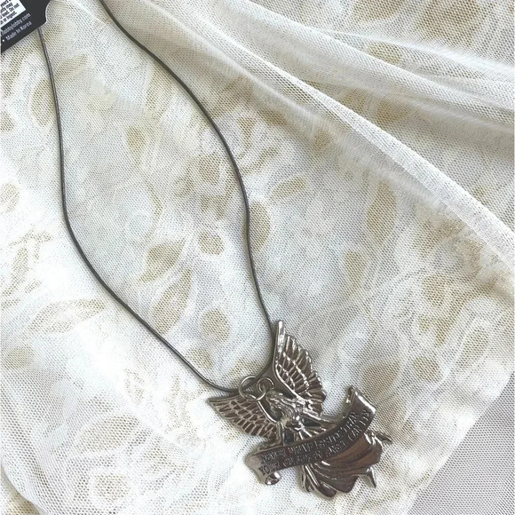 NWT Guardian Angel Silverplated Charm Pendant with 16" Branded Chain Necklace - Picture 10 of 10